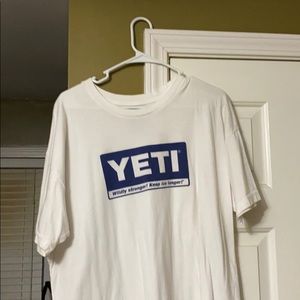 Yeti graphic tee